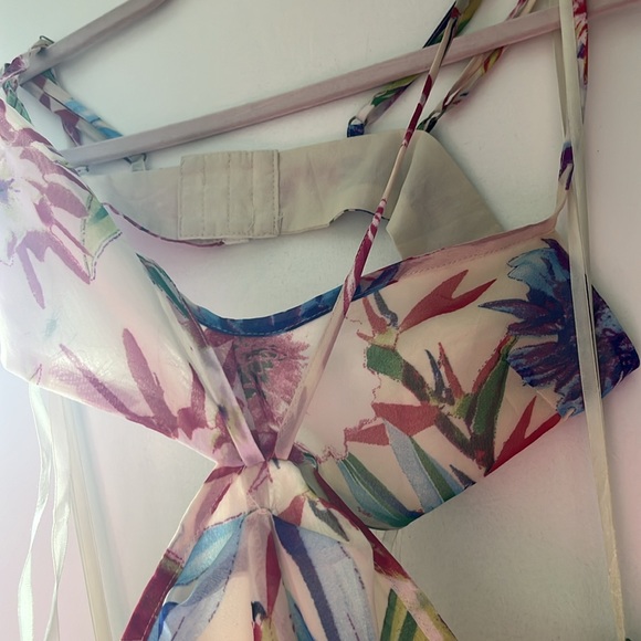 Springtime dress - Picture 2 of 3